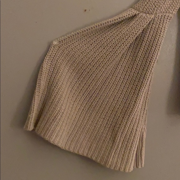 Free People Crop Sweater - Picture 2 of 5